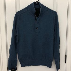 Men’s half zip sweater